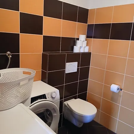 Orange 3*