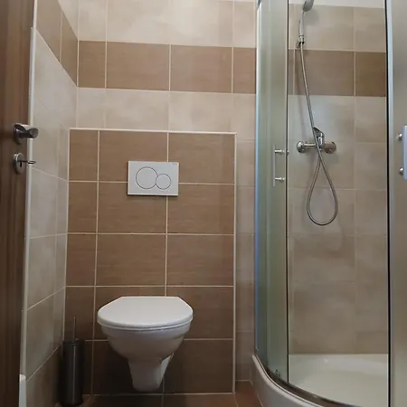 Orange 3*