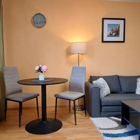 Apartahotel Orange 3*