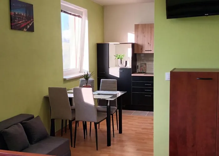Orange Aparthotel 3*