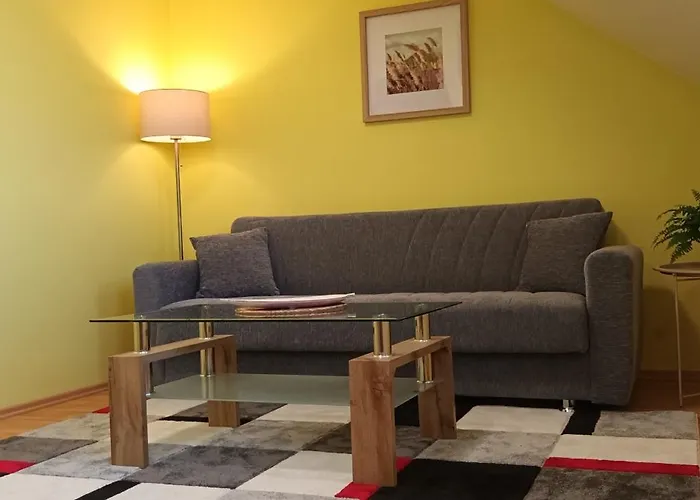 Orange Aparthotel 3*